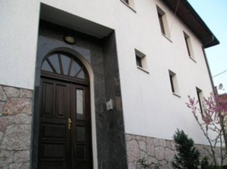 Apartment In Old Town - Top Location Сараево Экстерьер фото
